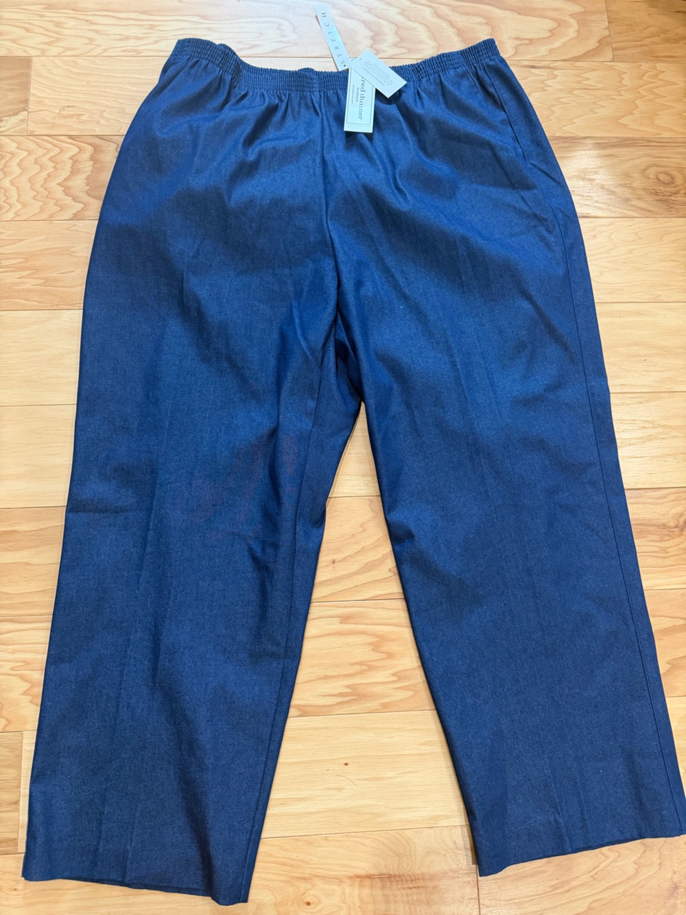 Alfred Dunner Women’s Pull On Jeans Size 22W Blue Stretch Elastic Waist NWT